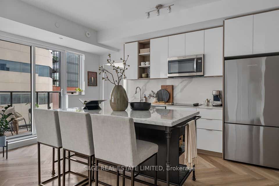 543 Richmond Street W #1128, Toronto, ON M5V 0W9