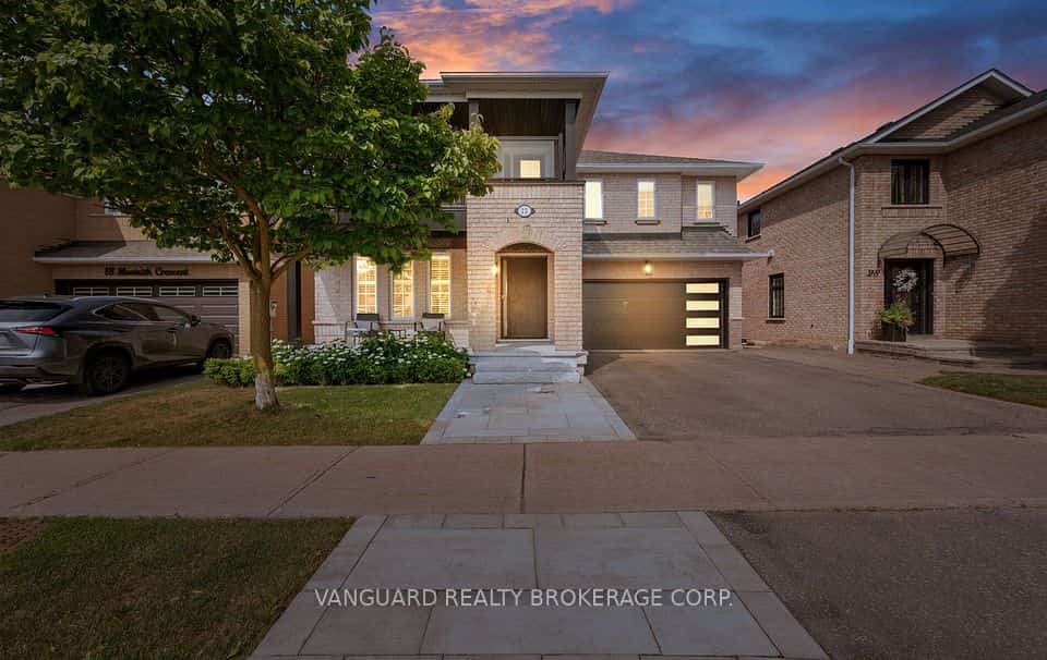 22 Monteith Crescent, Vaughan, ON L6A 3M7
