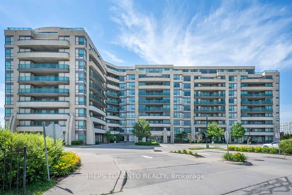 75 Norman Bethune Avenue, Richmond Hill