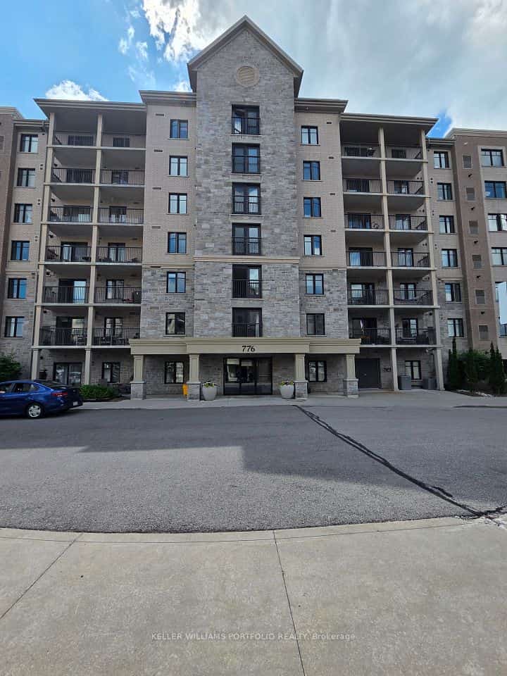 776 Laurelwood Drive #604, Waterloo, ON N2V 0A8