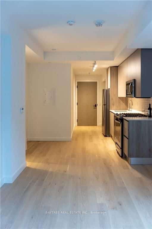 2A Church Street #804, Toronto, ON M5E 0E1
