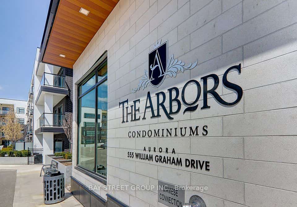 555 William Graham Drive #348, Aurora, ON L4G 4H9