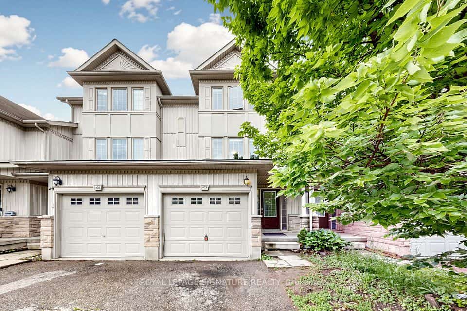 110 Activa Avenue #A5, Kitchener, ON N2E 4K4