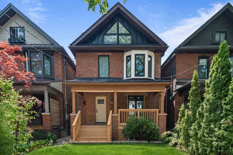 105 Galley Avenue, Toronto, ON M6R 1H2