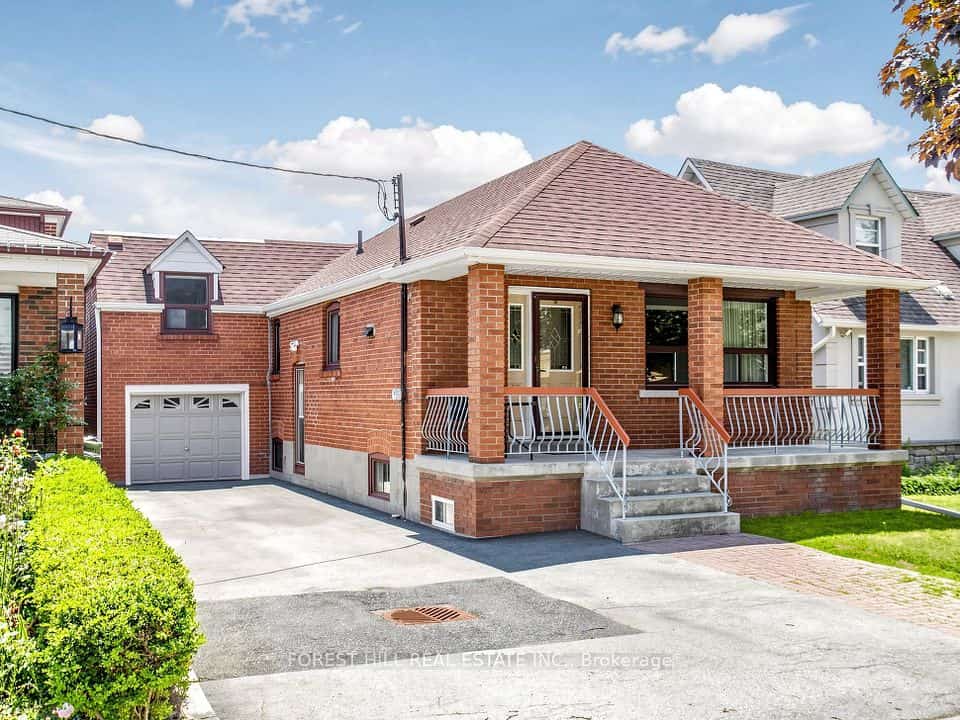 25 Cartwright Avenue, Toronto, ON M6A 1T8