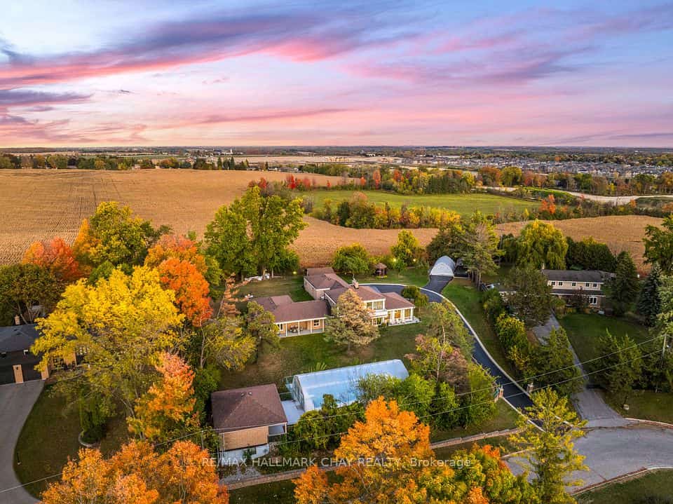 39 Highfield Crescent, Georgina, ON L4P 0M2