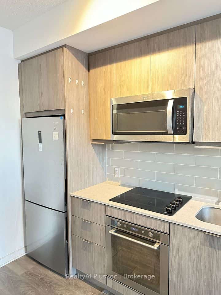 38 Forest Manor Road #605, Toronto, ON M2J 1M1