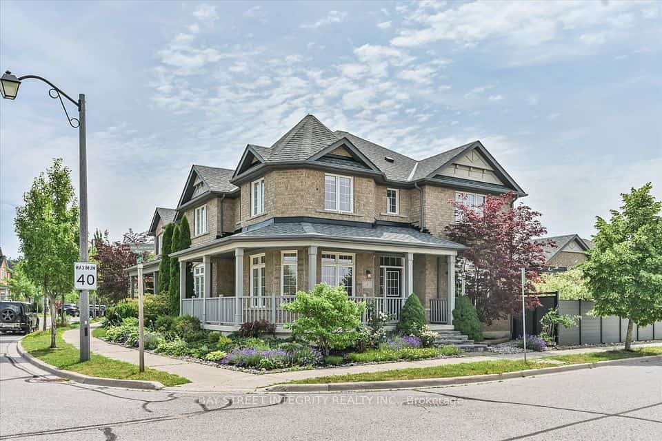 1 Autumn Glow Drive, Markham, ON L6B 0P4