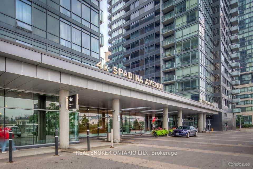 4K Spadina Avenue #1010, Toronto, ON M5V 3Y9