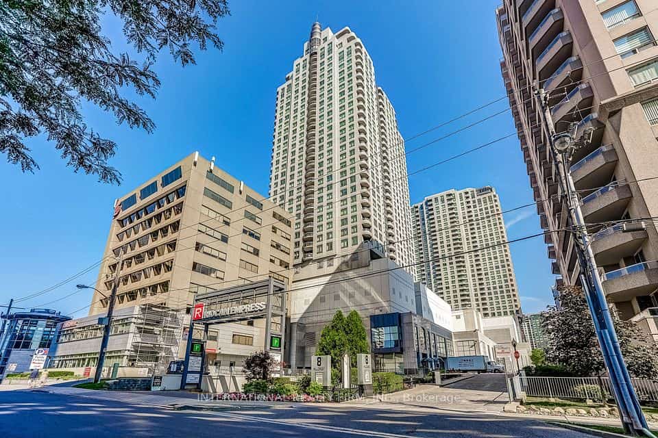 8 Hillcrest Avenue #906, Toronto, ON M2N 6Y6