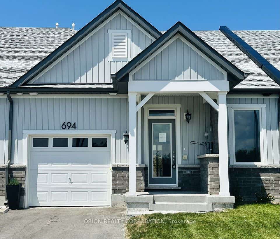 694 Sargeant Place, Innisfil, ON L9S 0S9