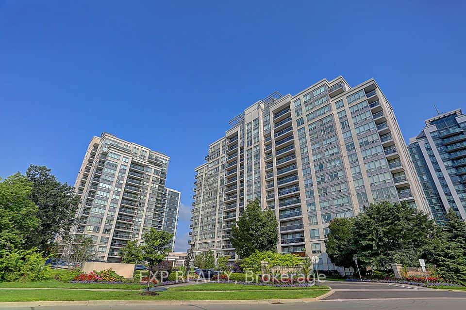 60 Disera Drive #1404, Vaughan, ON L4J 9G1