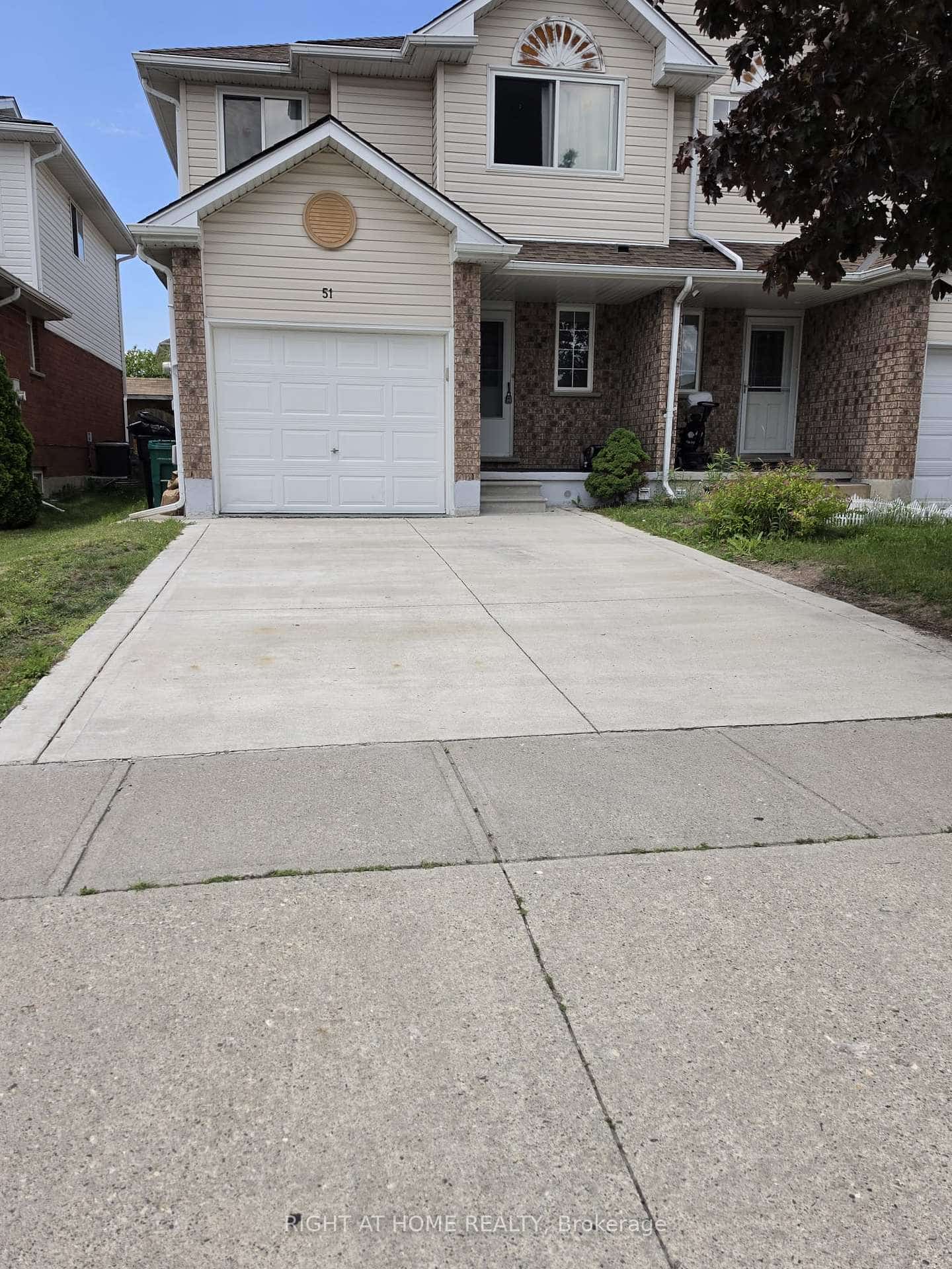 51 Hawkins Drive, Cambridge, ON N1T 1Z7