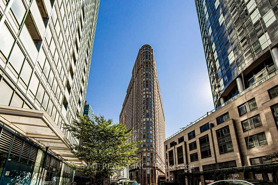 25 The Esplanade #2611, Toronto, ON M5E 1W5