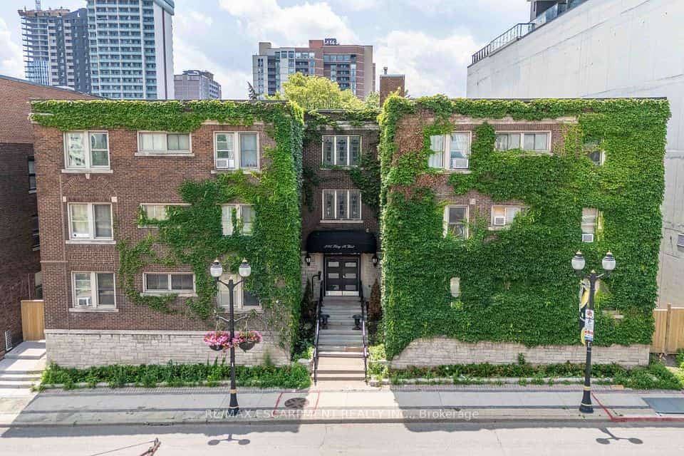 285 King Street W #4, Hamilton, ON L8P 1B2