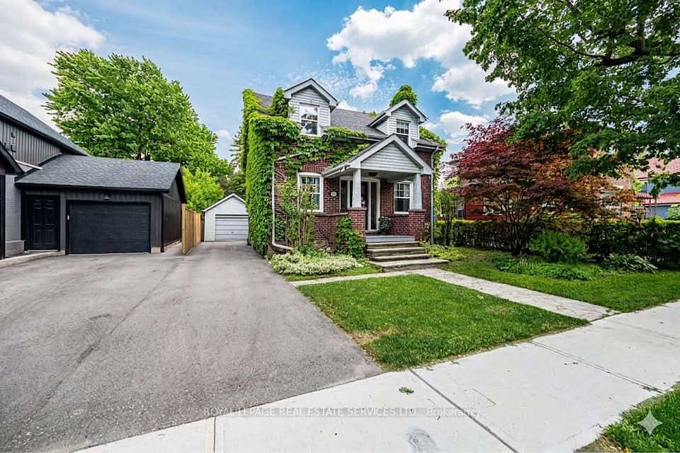 41 Wellington Street W, Brampton, ON L6Y 1K6