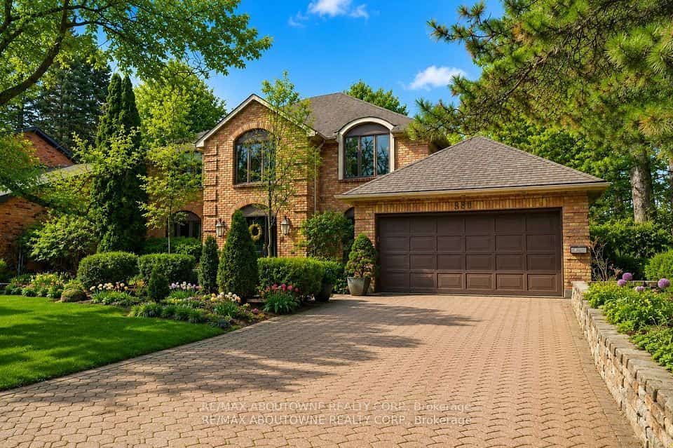 356 Shoreacres Road, Burlington, ON L7L 2H5