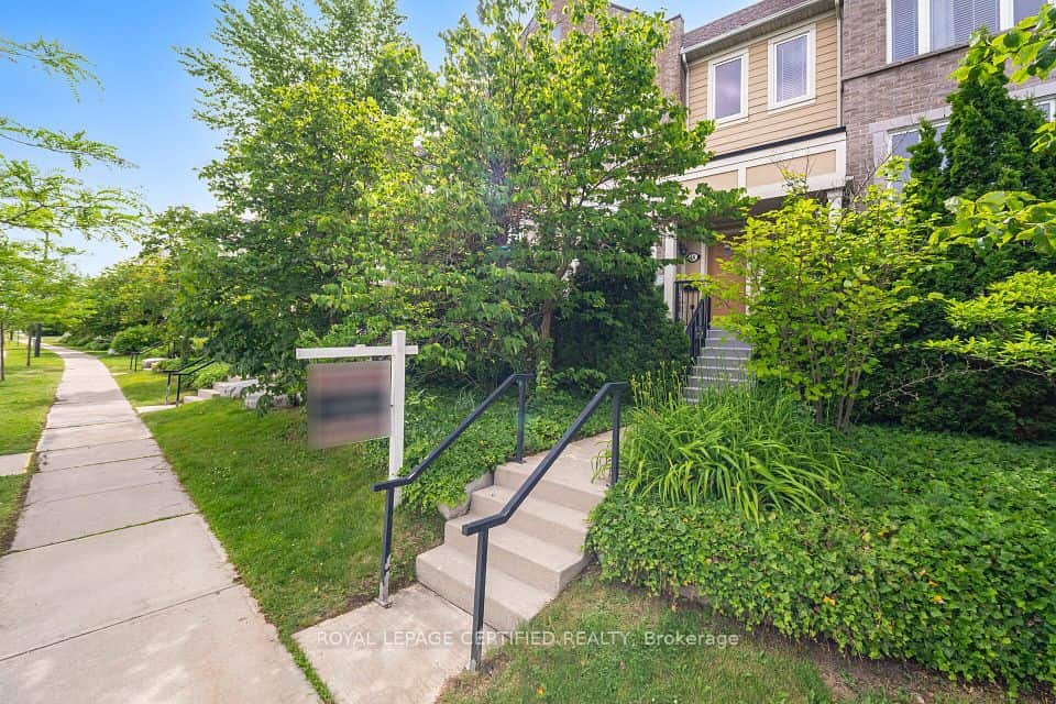 4861 Half Moon Grove, Mississauga