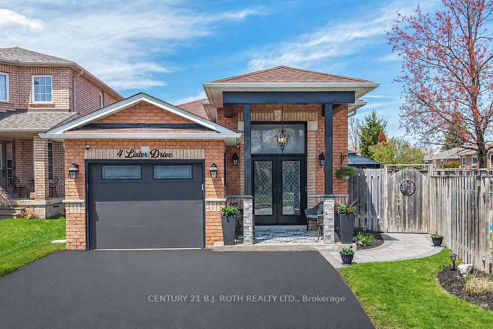 4 Lister Drive, Barrie, ON L4N 0L5