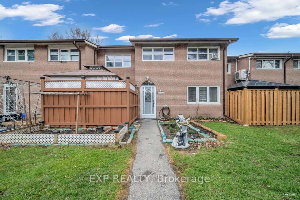 16 London Green Court #106, Toronto, ON M3N 1K2