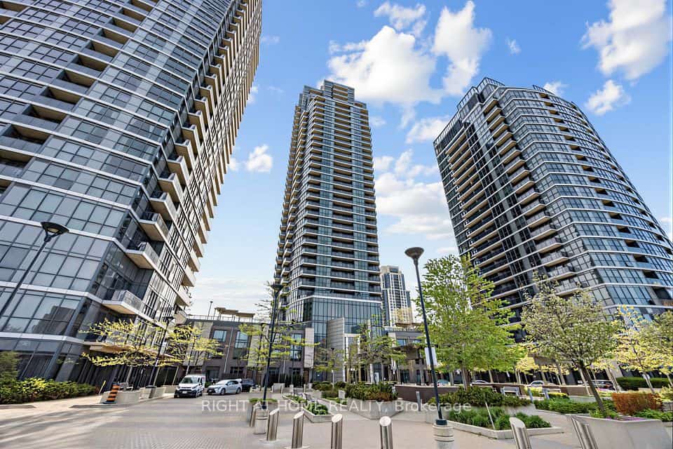 5 Valhalla Inn Road #2502, Toronto, ON M9B 0B1