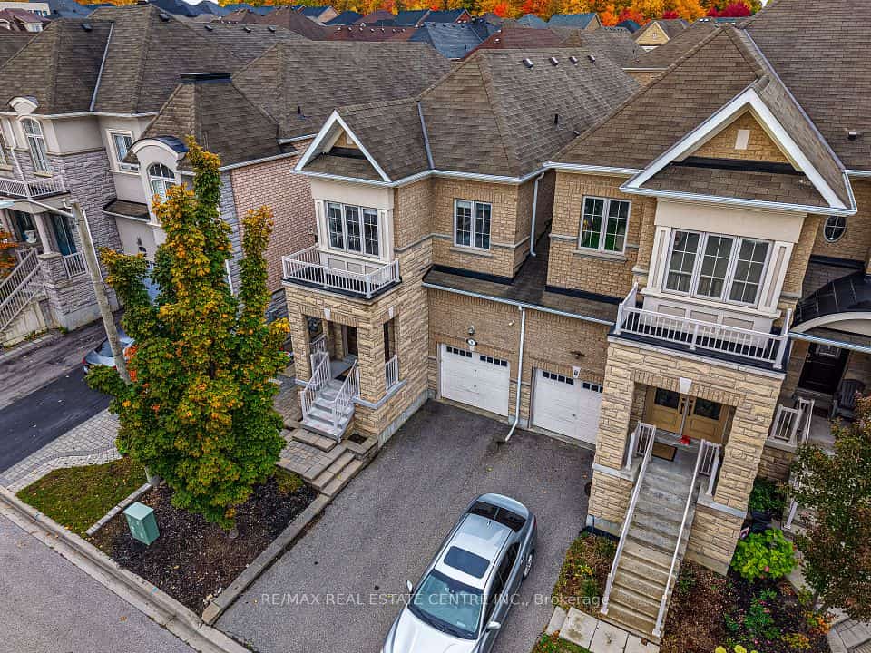 8 Bristlewood Crescent, Vaughan, ON L4J 0H4