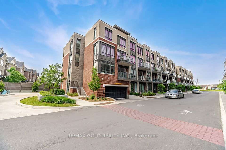 75 Attmar Drive #346, Brampton, ON L6P 0Y6