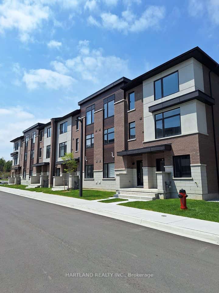 1695 Dersan Street #1202, Pickering, ON L1X 0S9