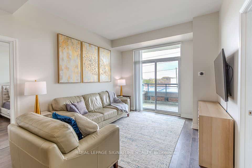 11611 Yonge Street #516, Richmond Hill, ON L4E 1G2