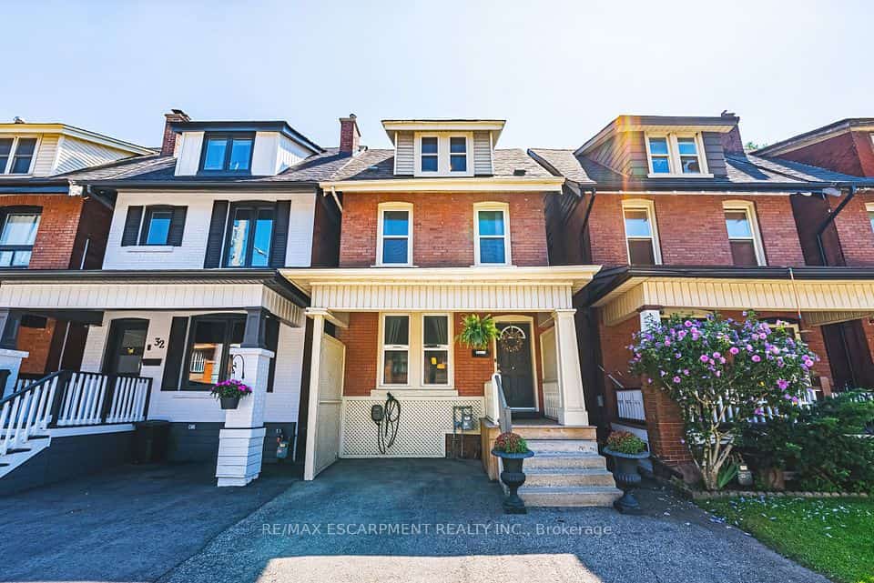 30 CUMBERLAND Avenue, Hamilton, ON L8M 1Y7