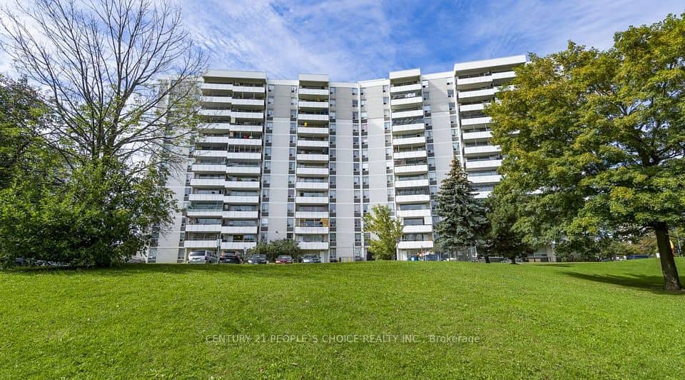 6161 Bathurst Street, Toronto