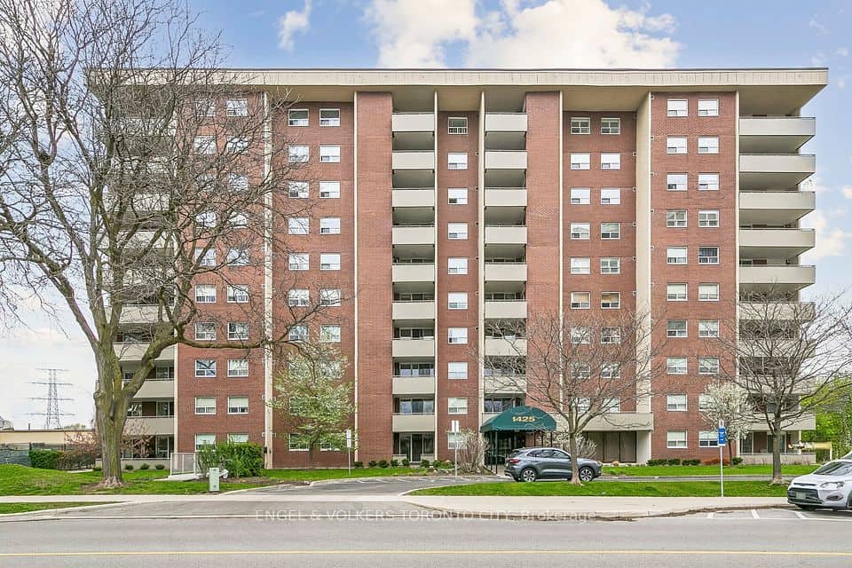 1425 N Ghent Avenue, Burlington
