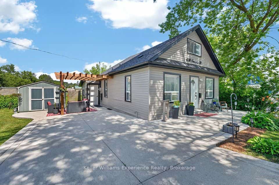 680 Ontario Street, Midland, ON L4R 1A4