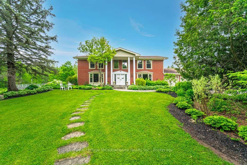 11302 Regional Rd 25, Halton Hills, ON L7J 2M1