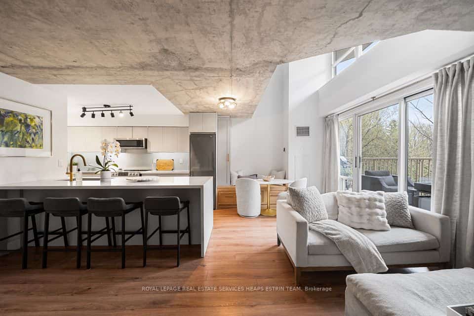 119 Merton Street #216, Toronto, ON M4S 3G5