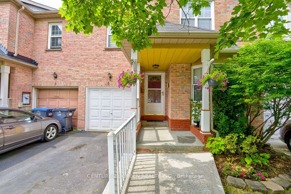 3 Desert Sand Drive, Brampton, ON L6R 1P9