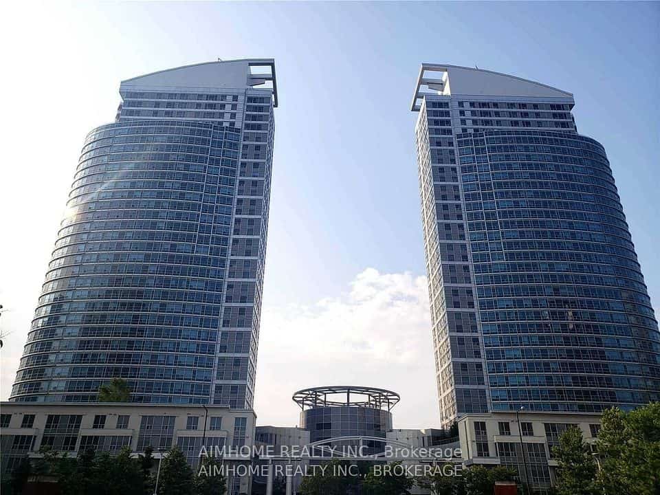 36 Lee Centre Drive #1101, Toronto, ON M1H 3K2