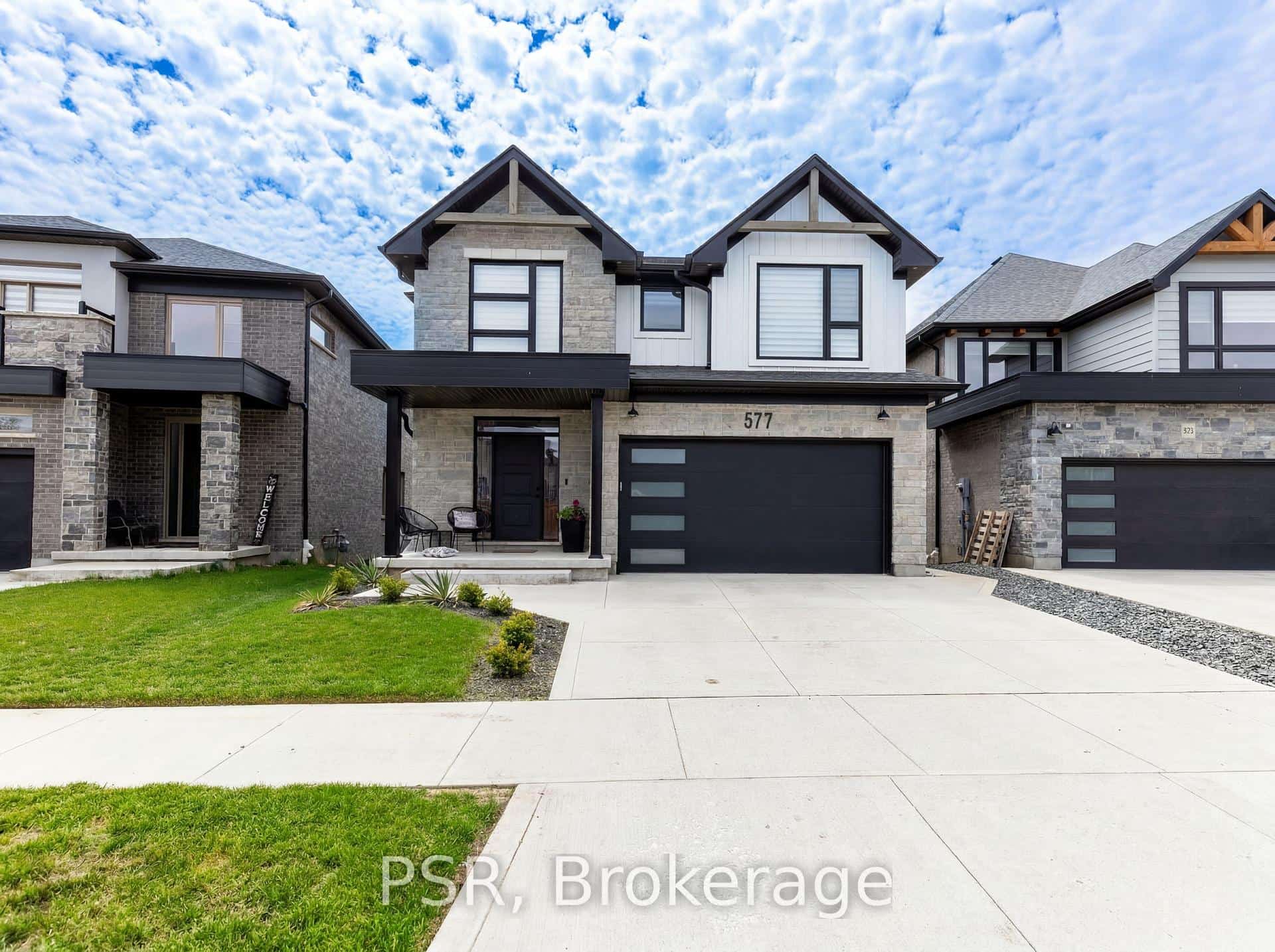 577 Doonwoods Crescent, Kitchener, ON N2P 0E5