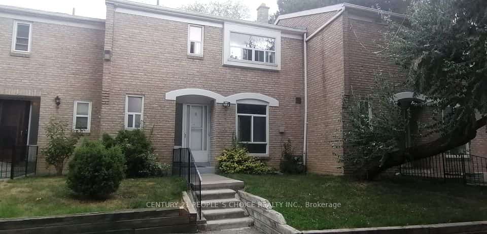 17 Gosford Boulevard #9, Toronto, ON M3N 2G7