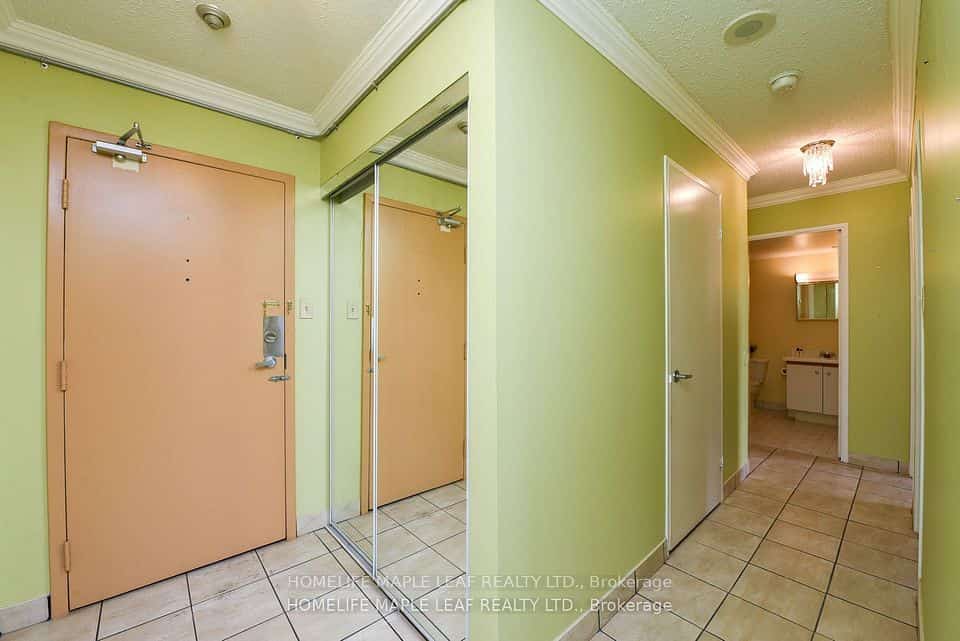 3559 Eglinton Avenue W #402, Toronto, ON M6M 5C6
