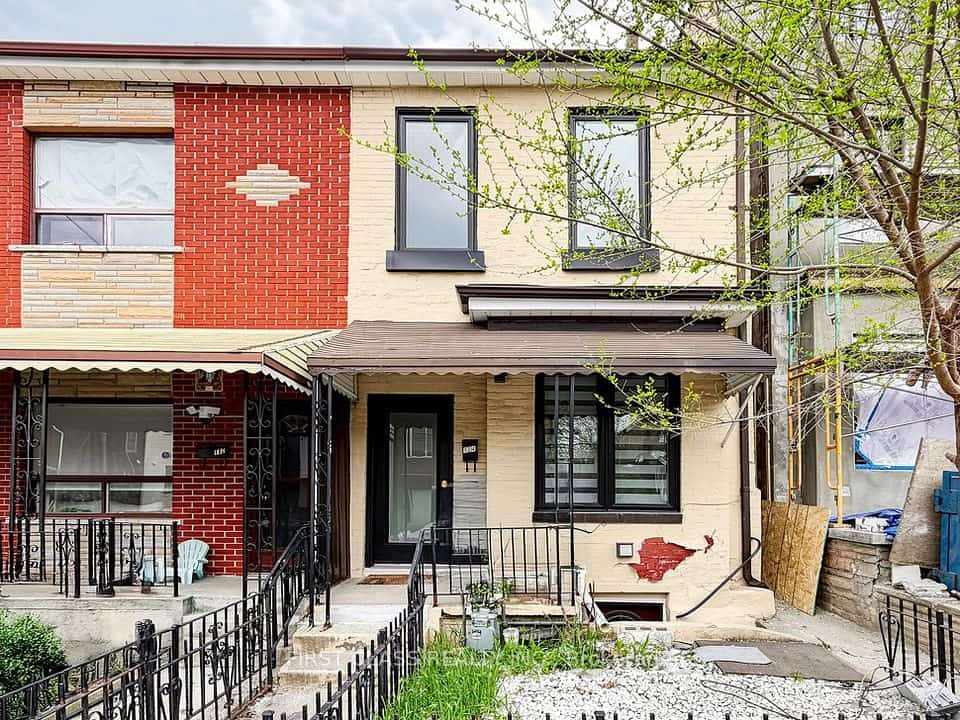 174 Manning Avenue, Toronto, ON M6J 2K5