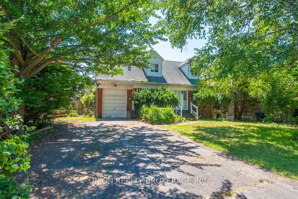 37 Shirley Crescent, Toronto, ON M1M 1K9