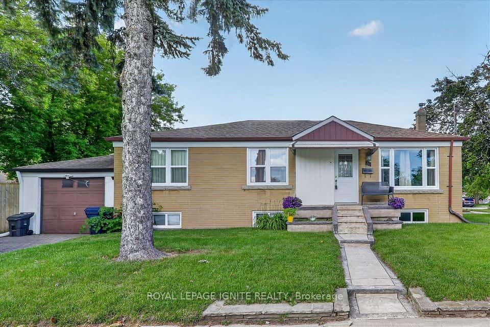 20 Alanbury Crescent, Toronto, ON M1J 2Y4