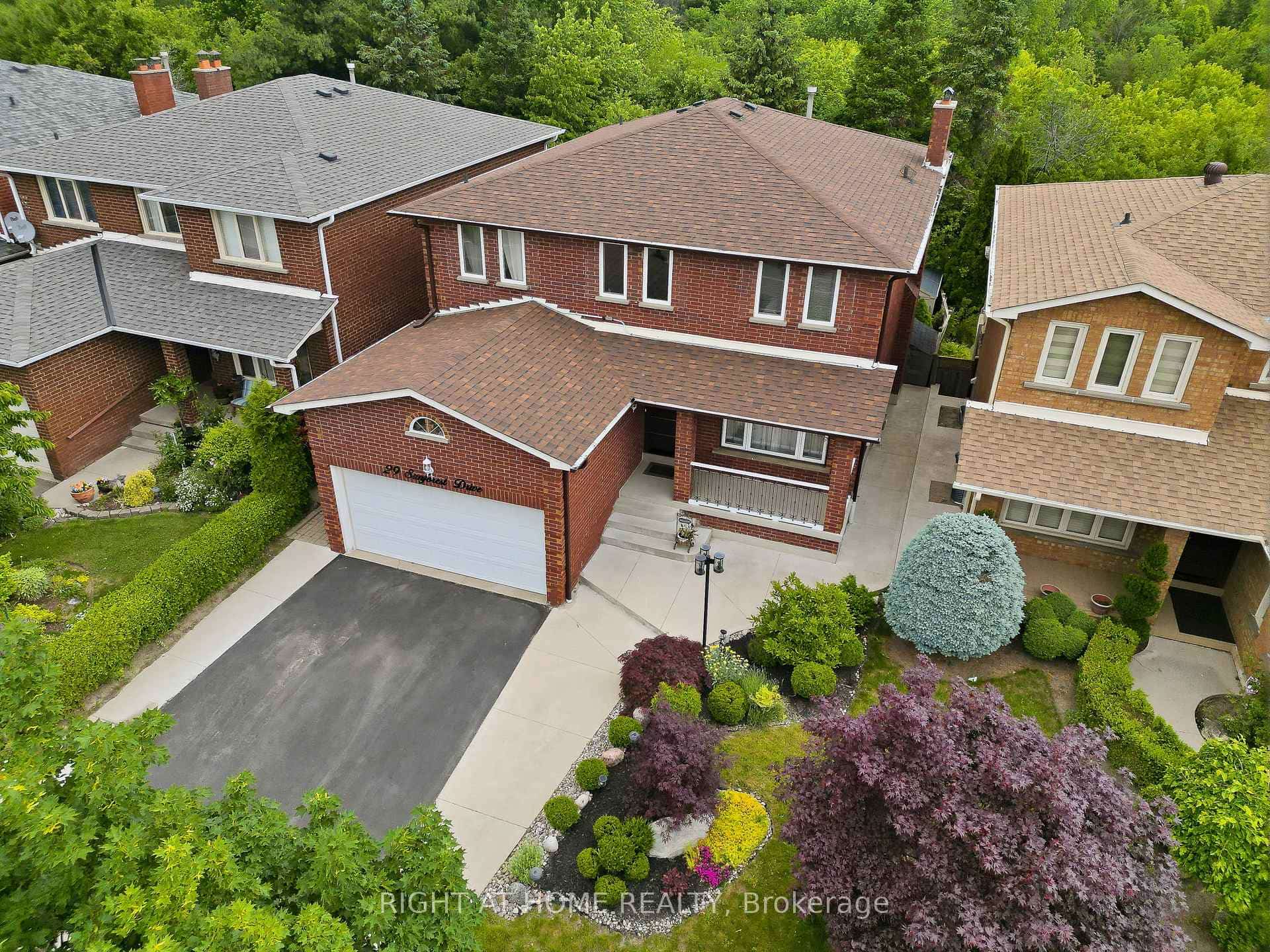 29 Sunforest Drive, Brampton, ON L6Z 2Z3