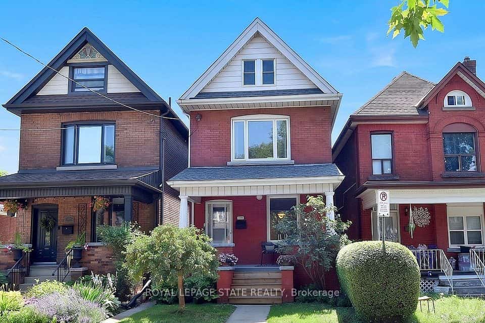20 Fairholt Road N, Hamilton, ON L8M 2T1