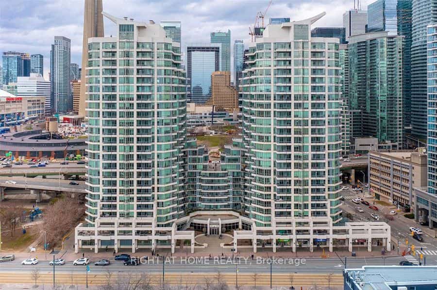 The Riviera, Toronto