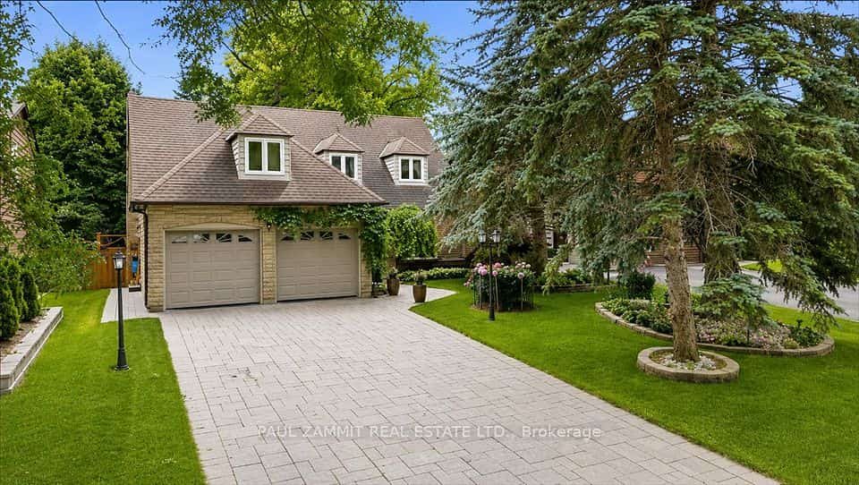 39 Woolsthorpe Crescent, Markham, ON L3T 4E1