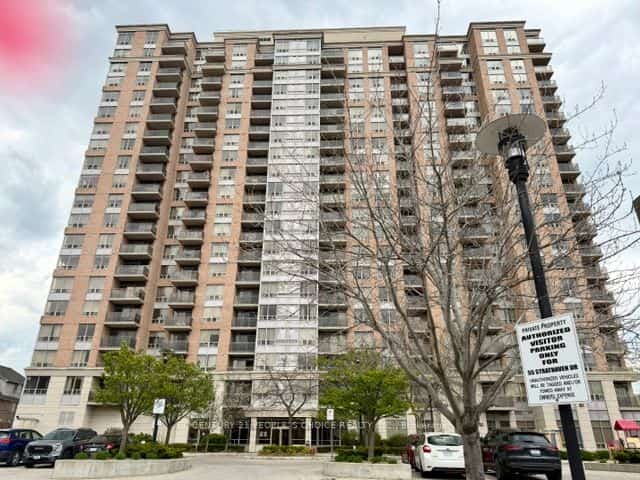 55 Strathaven Drive #203, Mississauga, ON L5R 4G9