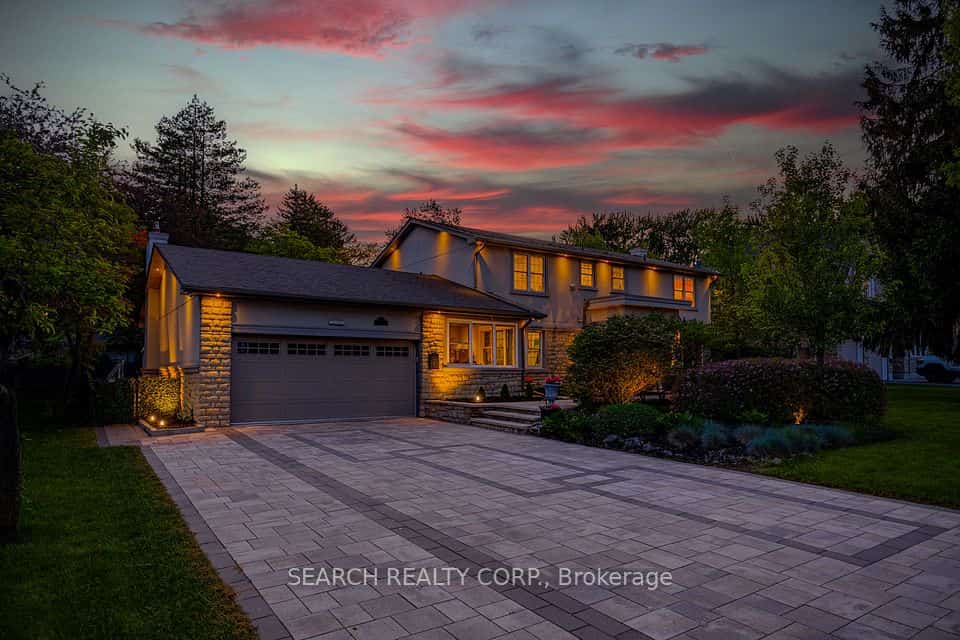 1421 Watersedge Road, Mississauga, ON L5J 1A3