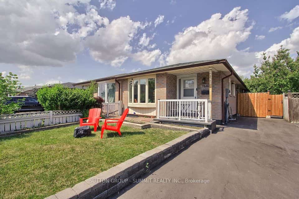 7641 ANAKA Drive, Mississauga, ON L4T 3H8